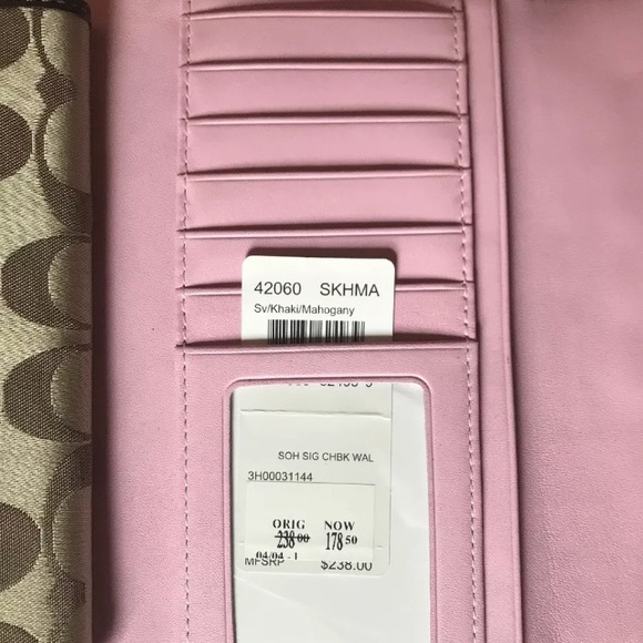 Coach Wallet - Picture 3 of 5